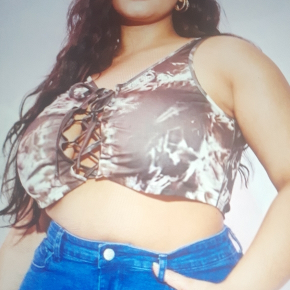 Shein curve plus tie dye brown white laced up crop tank top 4xl - Picture 3 of 3